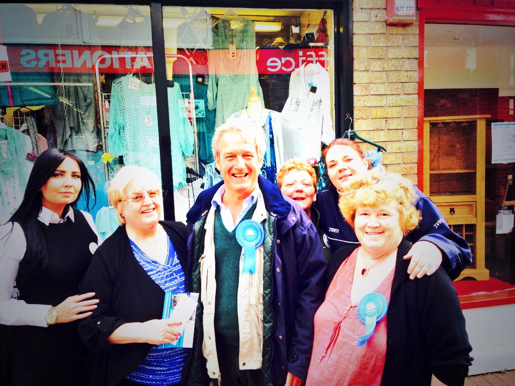 Great to meet @Owen_PatersonMP today.. #GoodLuck from all <a href="/3437Tesco/">Tesco Whitchurch</a> @74debbDebb74 <a href="/cazzadan1234/">Caroline Williams</a>