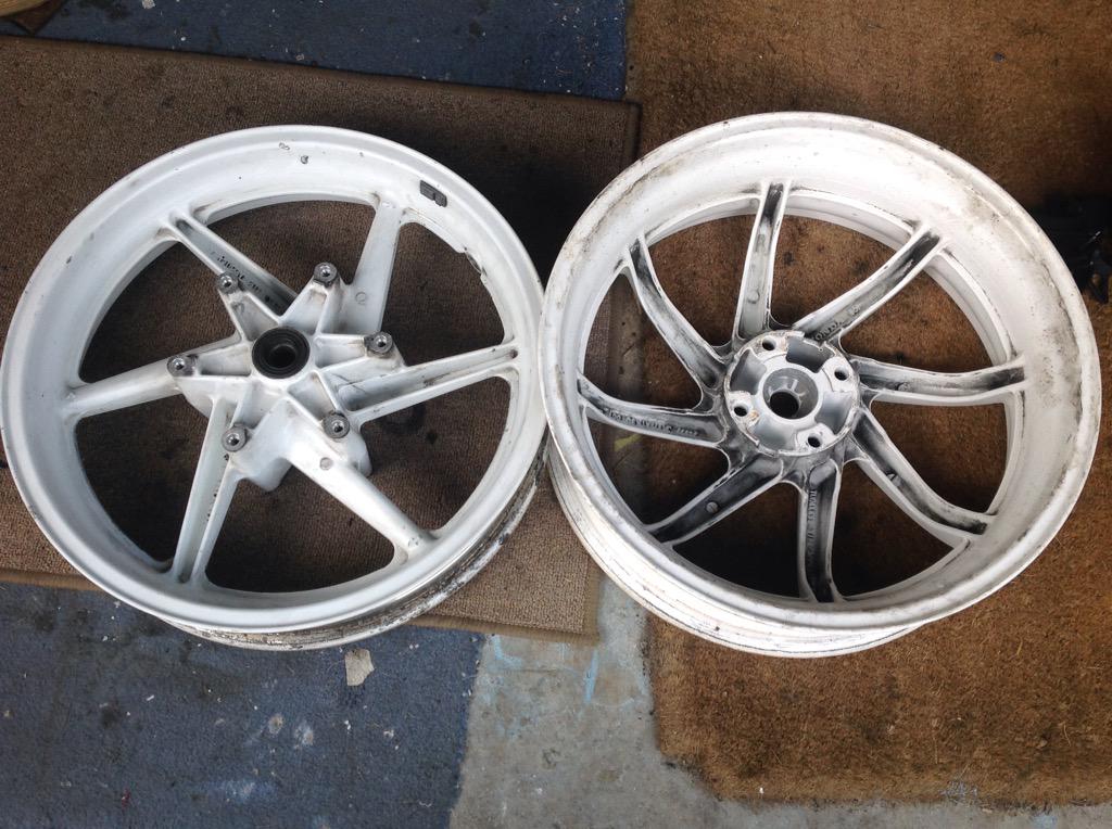 Ready for powder coating bright white, thanks to Marshall's Motorcycles for getting the old tyres off.