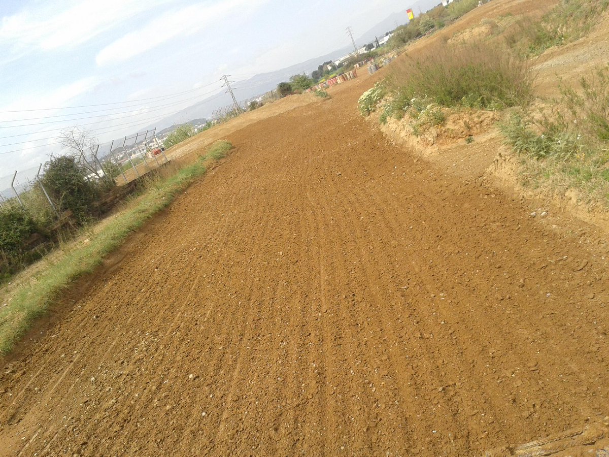 motozk's tweet photo. Working en el circuito desde temprano !!!
SÁB Y DOM ABIERTO DE 10am A 4PM,
LOS 3 CIRCUITOS "CROSS, FLAT &amp; JUNIOR" http://t.co/NPGUiGbgPs
