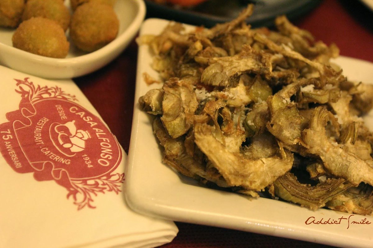 FVermutillo's tweet photo. La Ruta del #Vermut (3): avui aperitiu a l'emblemàtic @casaalfonso! http://t.co/F6vbFFgXBD