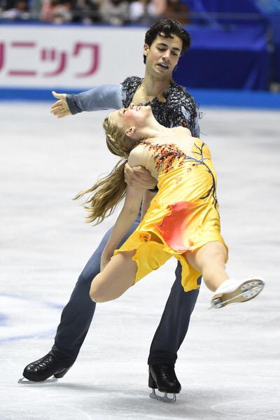 Кейтлин Уивер - Эндрю Поже / Kaitlyn WEAVER - Andrew POJE CAN - Страница 2 CCyXKDSVIAAhD_G