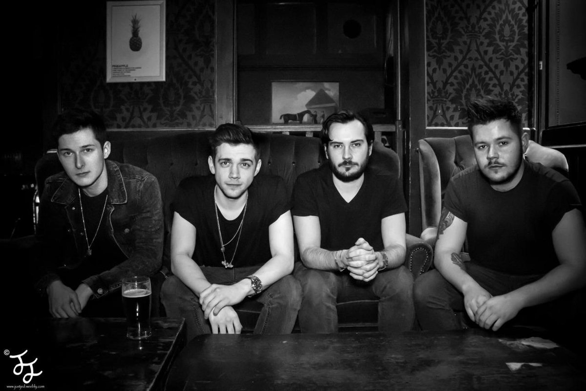 youngaspiringuk's tweet image. ⊕ FORENSICS: Harrow, UK / Rock
RIYL: Interpol, Radiohead, Incubus etc.
Discover now: youngandaspiring.com/2015/04/17/for…