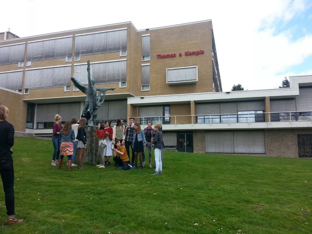 De redactie van de #Takkie. Gefeliciteerd! #SchoolMA15