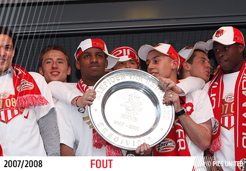 Bij winst is PSV zaterdag kampioen. Bij welke kampioenswedstrijd was sc Heerenveen eveneens de tegenstander? #PSVquiz