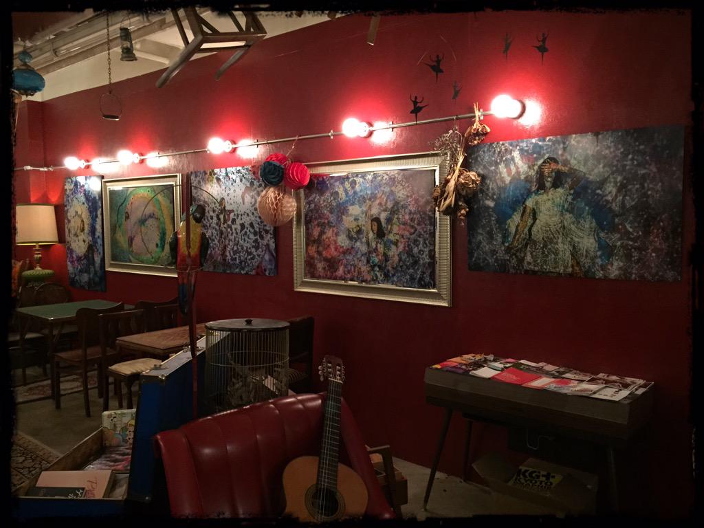 leonardfoujita's tweet photo. 今日からいよいよ京都喫茶ガボールで写真展開始。お店に迷惑かけない作品を何とか展示することができましたｗ夜のオープニングパーティーにも大勢来ていただいてありがとうございました！
#TPLR #Le_GABOR #KYOTOGRAPHIE http://t.co/ZsoaXBrNhb