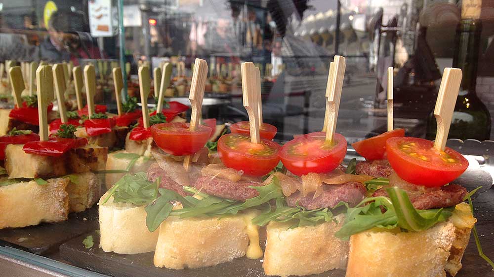 EasyGoing010's tweet image. Dit weekend naar de Markthal? Check hier info, foto's en video bit.ly/1bqiHqL