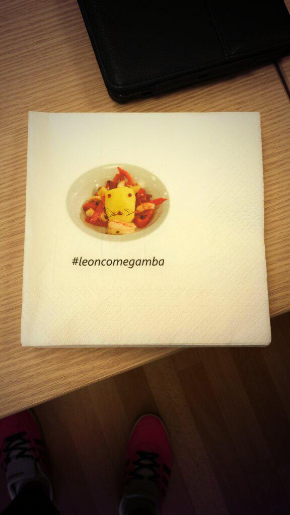 Janalirium's tweet photo. Hi Media ya tiene las suyas #leoncomegamba http://t.co/YWyxFZ8L0W