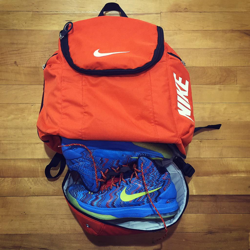 KicksInTheBag's tweet photo. #BreakfastClub #TGIF JustDoIt http://t.co/kuhUFHNPuz