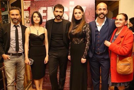 hasanG0031's tweet photo. "EKSİK" sinemalarda, Bu gün bilet alın ve izleyin,hem  film çok güzel  hem de dayanışma zamanı Bu kadroyu çok sevdim http://t.co/NlbvlAYCC7