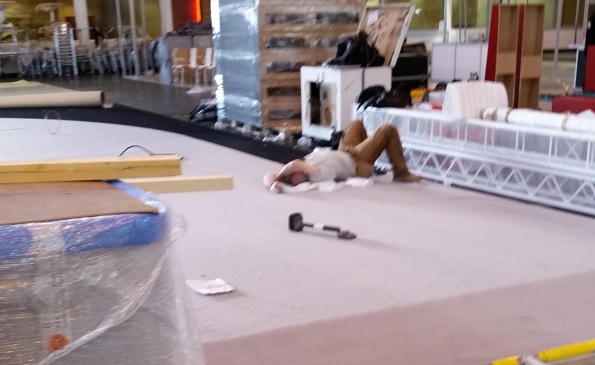 Looks like this chap could use some help, someone call the <a href="/KonnectCrew/">KonnectEventServices</a> quick!!!
#FridayFeeling #eventprofs #crew