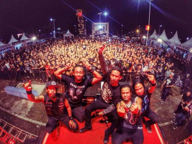 Manado sadiizzzz!! Terimakasih buat teman2 yg sudah ugal2an tadi malam, see you soon guys!! :D \m/