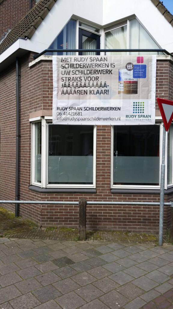 Ze komen weer tevoorschijn! De steigerdoeken van <a href="/SigmaNL/">Sigma Coatings</a>. Dit pand wordt geschilderd met Allure door <a href="/spaanschilders/">Rudy Spaan</a>