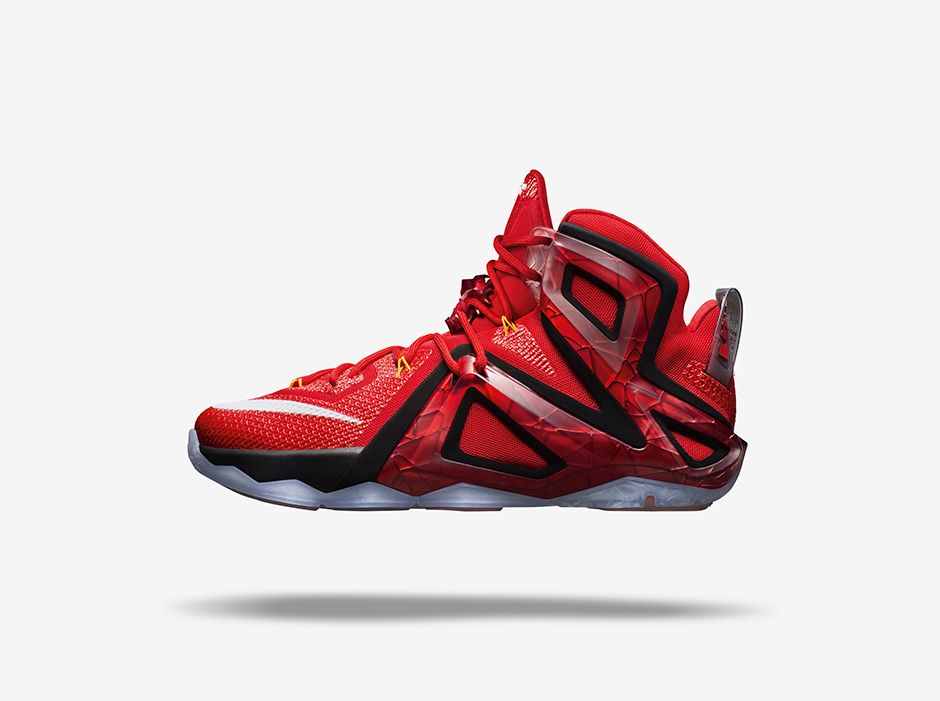 SneakerShouts's tweet photo. NOW LIVE! GO! 
KD: http://t.co/8CXcwNQPXM
Kobe: http://t.co/U0Zwk7OGnE
LBJ: http://t.co/kT4X9AyOfh http://t.co/tXp3DkEyy3