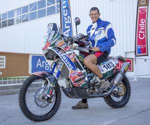 EspirituDakar's tweet image. ACTUALIDAD
#DavidReeve se convirtió este año en el primer piloto de #Zambia en finalizar un #Dakar | 1/5