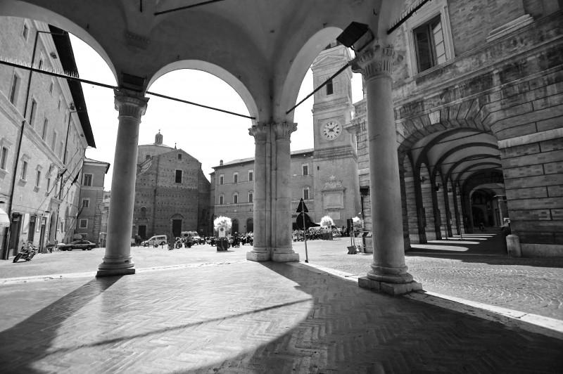 Torna a suonare l'ororlogio della torre civica di #macerata. Fino al 19 aprile si festeggia goo.gl/SV5zUb