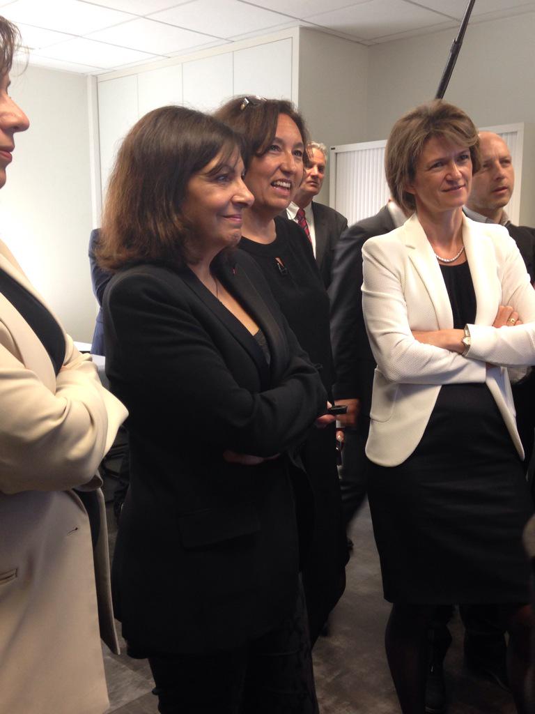 ENGIEgroup's tweet photo. @Anne_Hidalgo inaugure le nouveau siège #CLIMESPACE  avec I.#Kocher @CofelyFr @Baratti_Elbaz @Mairie12Paris @paris http://t.co/Y5f0Mp1L0E
