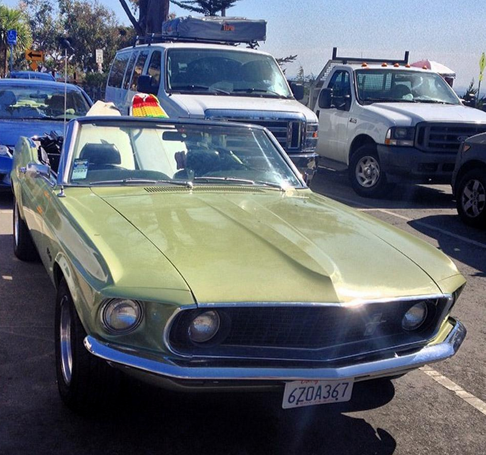 CapitalFordCLT's tweet photo. 10 things you can tell about your date by their car: http://t.co/hwsgRiegJb. #Ford #BuzzFeed http://t.co/6pNeBZvbGX