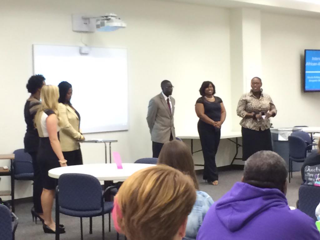 stone_teri's tweet photo. Research presentations continue. #r2leadup http://t.co/V2VVqnNZt6