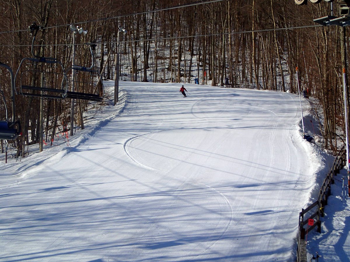 BromontCondo's tweet photo. The last day. Dernier jour. Avez vous apprécié la saison? http://t.co/yGZcRrzx4B