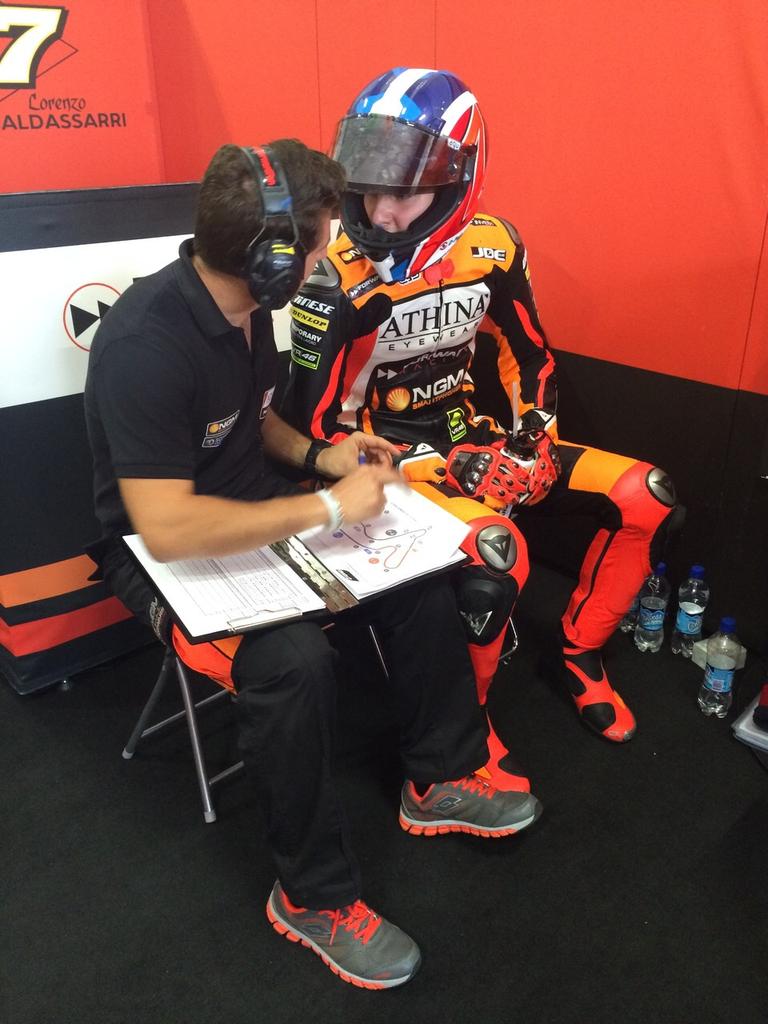 ForwardRacingGP's tweet photo. #moto2time with our guys close to the Top10 at #ArgentinaGP #moto2 @simonecorsi and @lorybalda7 http://t.co/rGsoFJVFrN