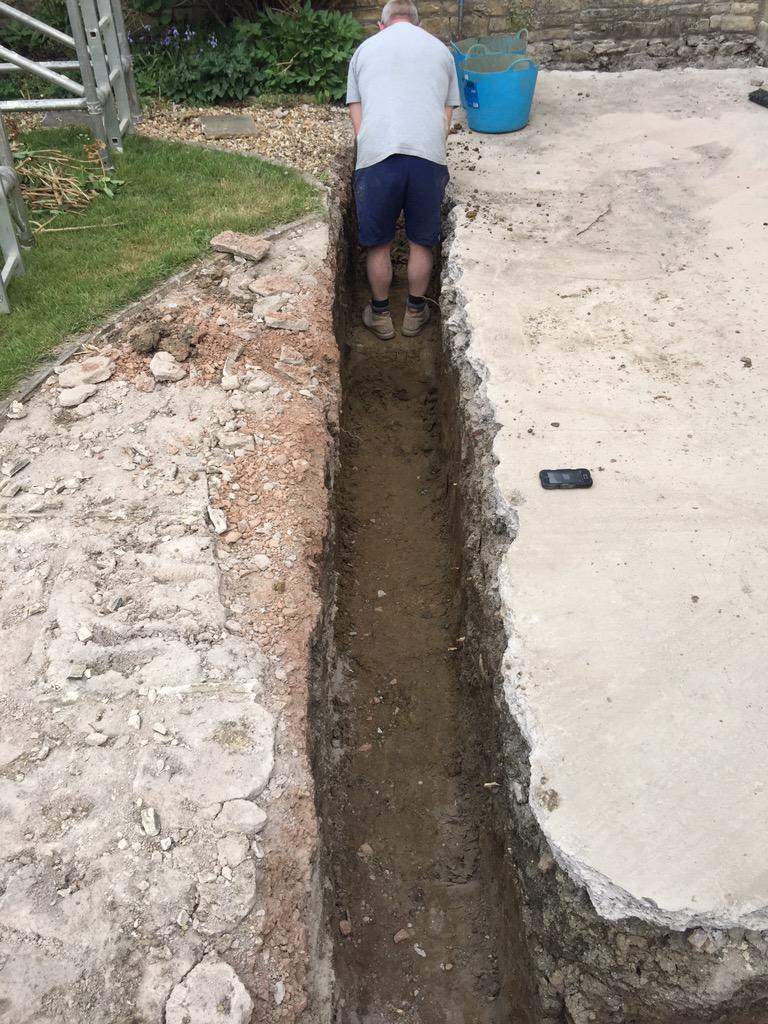 IPCFencing's tweet image. Another hard day on the spade for the @IPCFencing a bit to hot for this!!