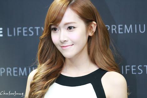 Happy Birthday My Best, Jessica Jung!   I Love U so much stay with u!   