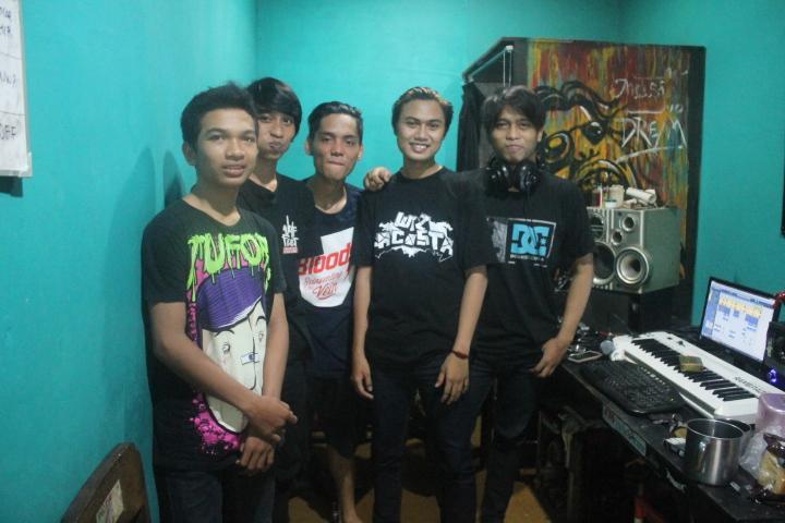 Tadi nih bareng owner RAMBPAGE HOME RECORDING :)