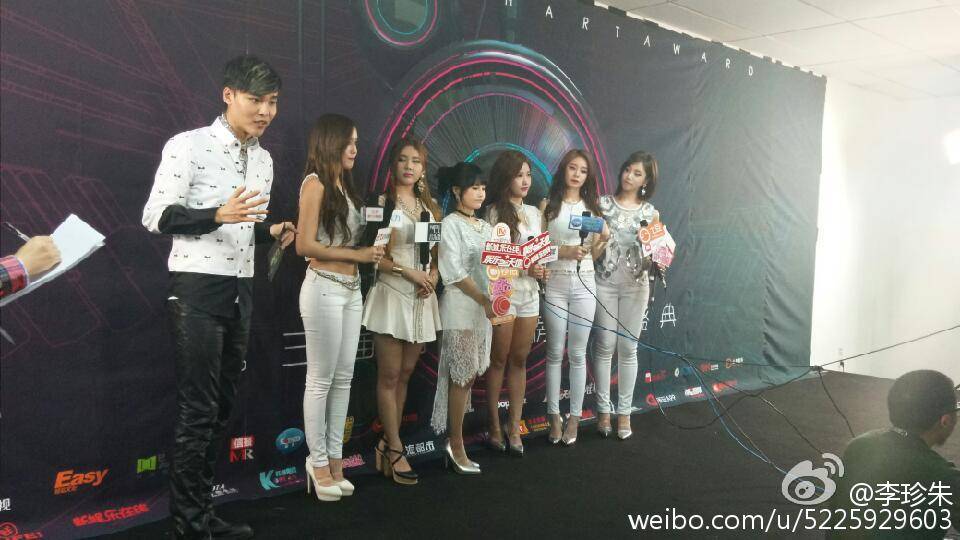 MBK_RPs's tweet photo. "@T_araTH: [Pic] 150411 T-ARA from Jinjoo's Weibo (1) http://t.co/RbgsgUq6c5"