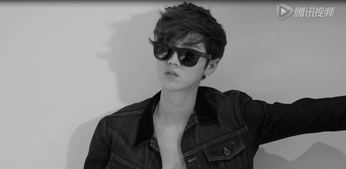 Bank_size56's tweet photo. [CAP] #Luhan - GQ Style 2015 S/S 4 http://t.co/K5MfHS9PCk