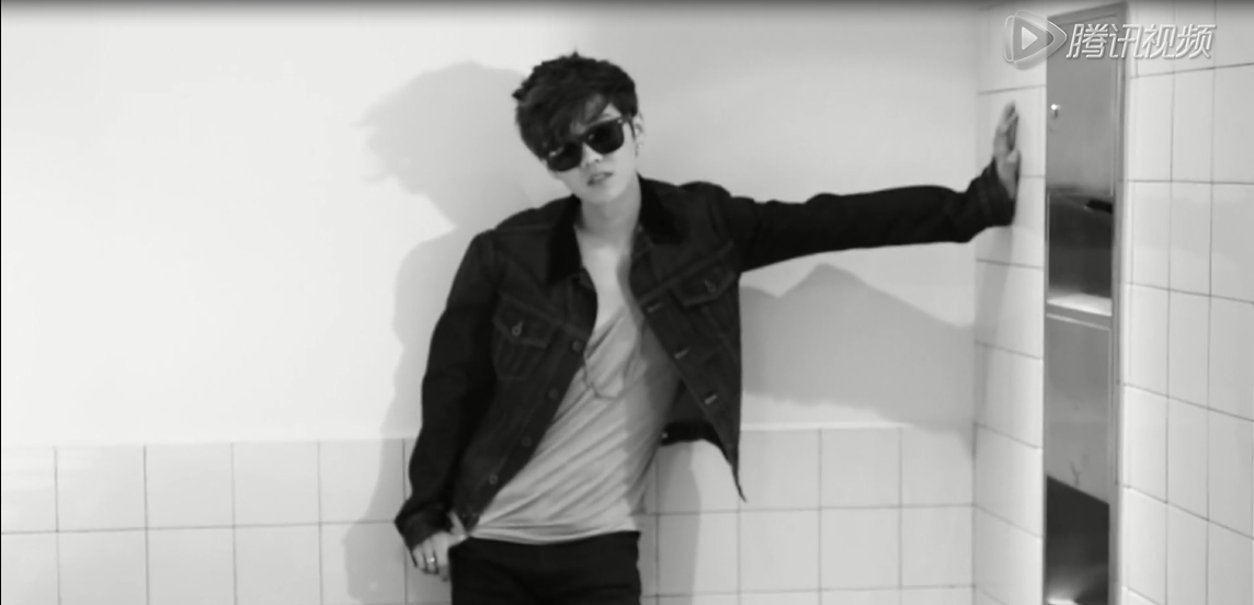 Bank_size56's tweet photo. [CAP] #Luhan - GQ Style 2015 S/S 4 http://t.co/K5MfHS9PCk