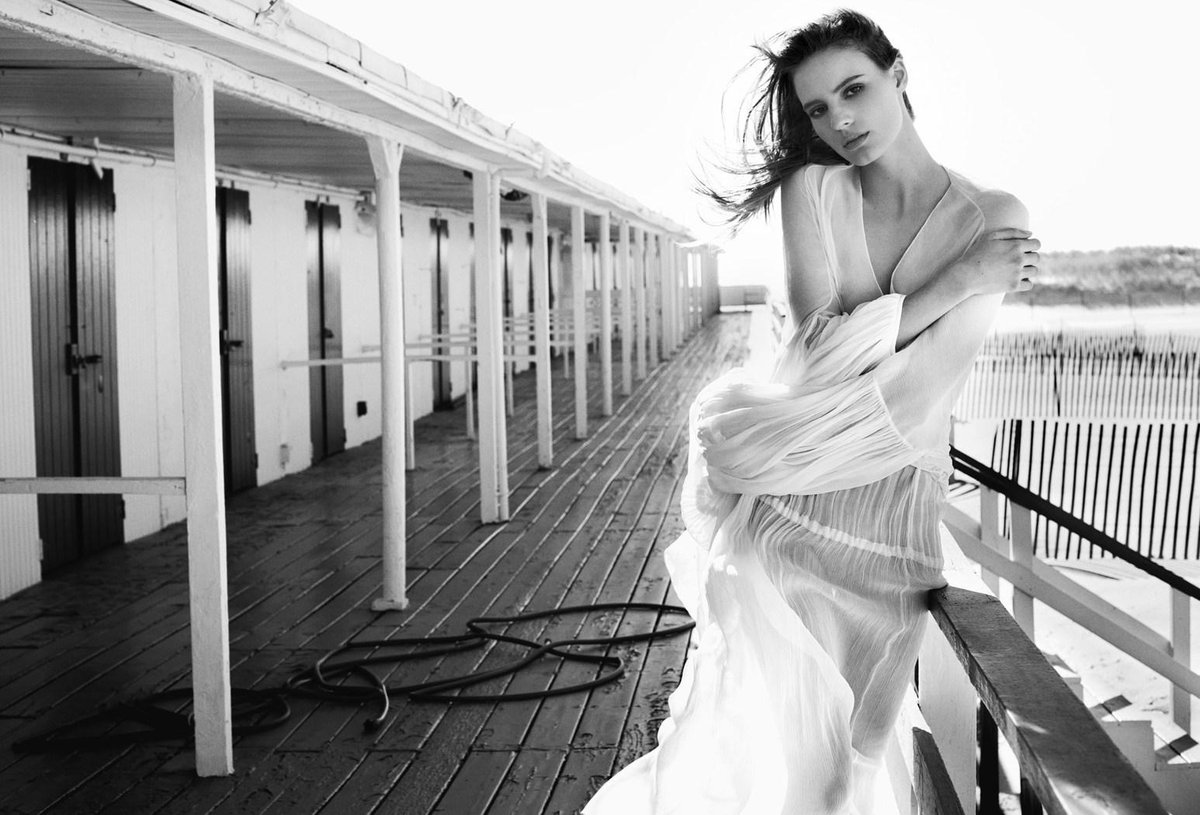 екатерина яшникова. песня сильной женщины на английском. Lauren babic lovely. кейт уинслет месть от кутюр. певица которая пародирует точь в точь уитни хьюстон.