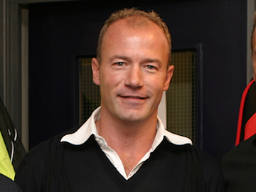 TeacherWhoCoach's tweet photo. Alan Shearer opens new state-of-the-art school pitch - http://t.co/MJniQLIA0e #SchoolSports #PE #Coaching http://t.co/w5Esoqcpwk