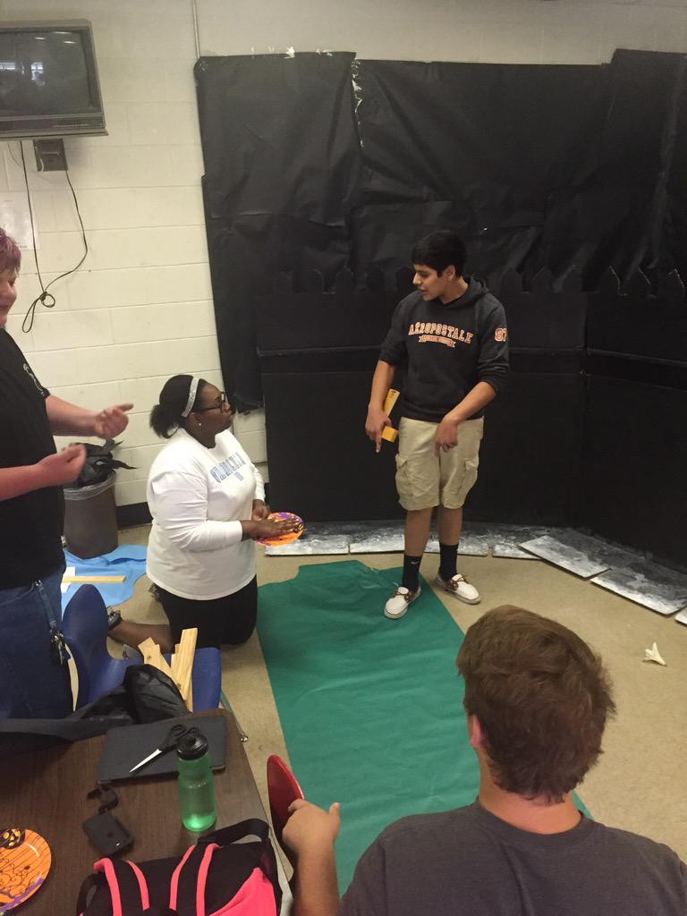 WRFalcon's tweet photo. More preparation for Dante's Inferno! #UCan #Creativityonpoint http://t.co/aWRsuEXHtw