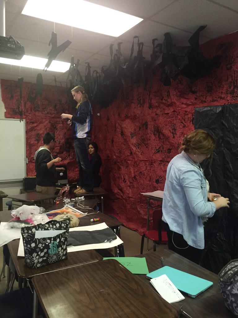 WRFalcon's tweet photo. More preparation for Dante's Inferno! #UCan #Creativityonpoint http://t.co/aWRsuEXHtw