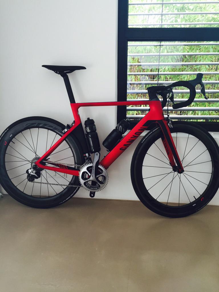 wilkensm's tweet image. #Canyon Tours&apos; About to start.... now i NEED to build #janfrodeno&apos;s legs 😂👍