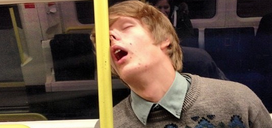 uni_compare's tweet photo. 10 of the worst commuters to sit next too when travelling on public transport: http://t.co/4mYGfBJa3B #unicompare http://t.co/lIAMrHo8R1