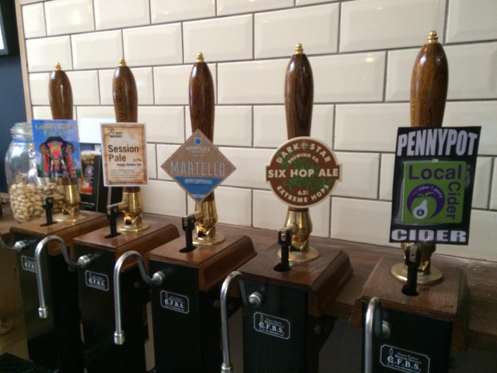 FurlongsAle's tweet image. 5 pumps in use! Because there is never to much of a good thing! @madcatbrewery @kentbrewery @HopFuzz @Darkstarbrewco
