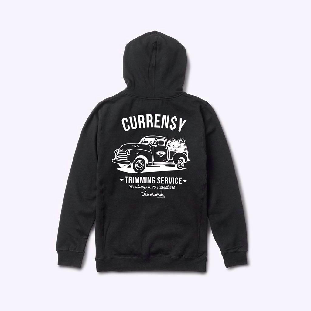 Diamond x <a href="/CurrenSy_Spitta/">Spitta</a> available Saturday. #420