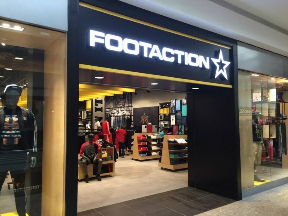 adidas store woodfield mall