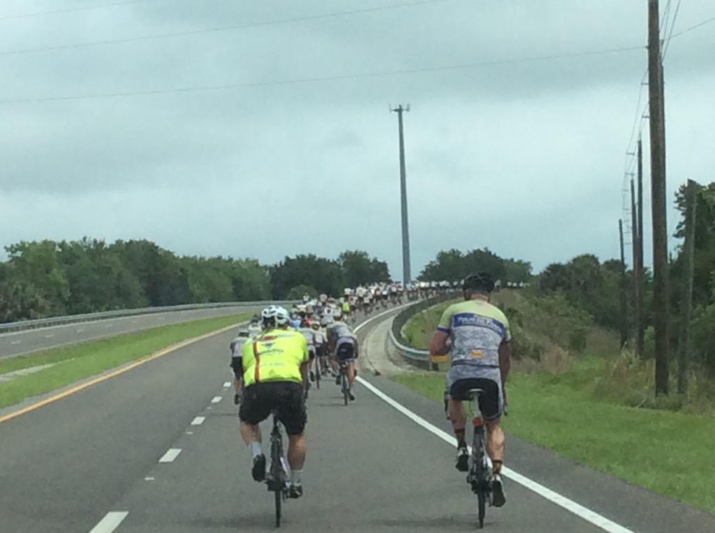 BlueAlertUs's tweet photo. Still heading north towards Daytona Beach of the Florida Tour de Force @FLTDF @FLSheriffs @sarasotapd @LtAndyNorris http://t.co/uUx0vjH7T0