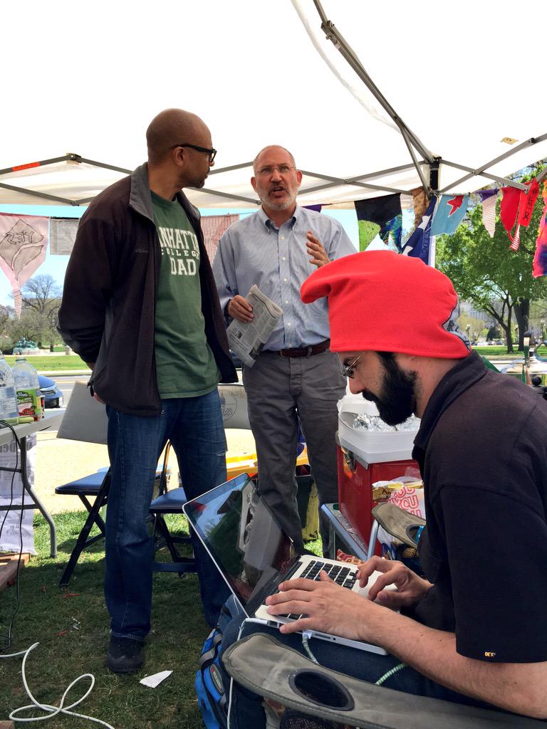 dc_man19xx's tweet photo. @DCMJ2014 @DCNORML @mdcannabisco #DClibertypole #liberty #DCDemocracy #DC71 #FreeDC http://t.co/vF0UK97vd0