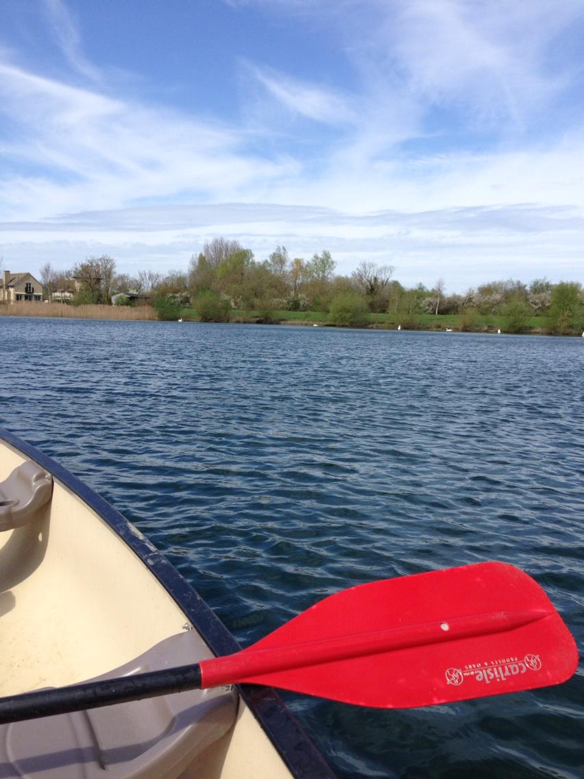Come and paddle the Clearwater of somerford lagoon. #canoehire @LowerMillEstate