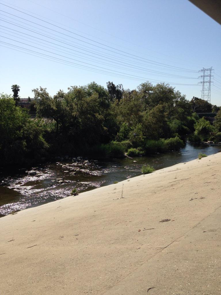 laparksfndtion's tweet image. @FoLARtweets @TomLaBonge beautiful day along the la river