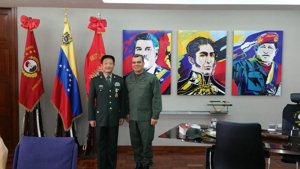 Artillería del Ejército Bolivariano de Venezuela - Página 6 CCzy_bwXIAAl1ty