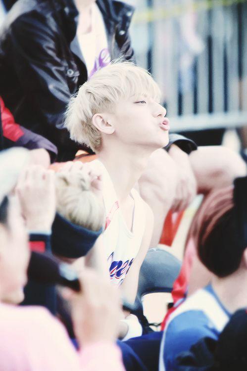 I miss you so much, i won\t stop supporting you, happy birthday huang zitao!!  