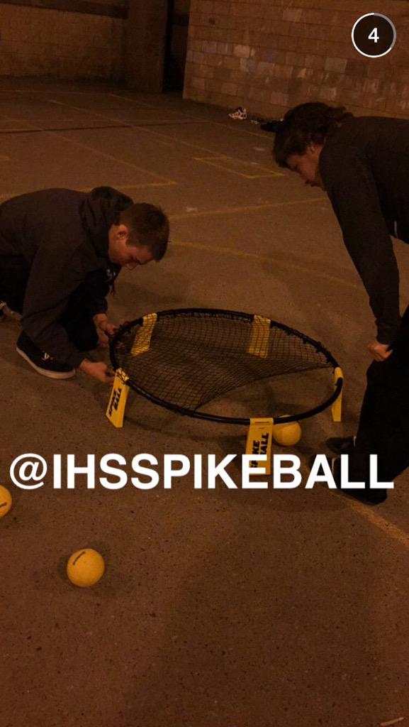 IHSspikeball's tweet photo. IHS Spikeball making waves across the PNW (Newport HA, Bellevue WA) http://t.co/4TCQhP8Nki