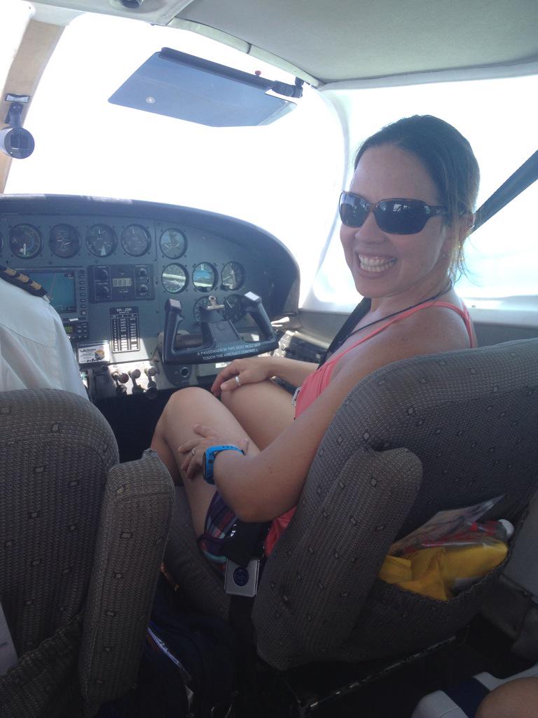 physiologyfish's tweet photo. Another successful #fish field trip #bestfieldworkpic #nevergetsold I flew us back from #lizardisland http://t.co/HNQU2vVuQo