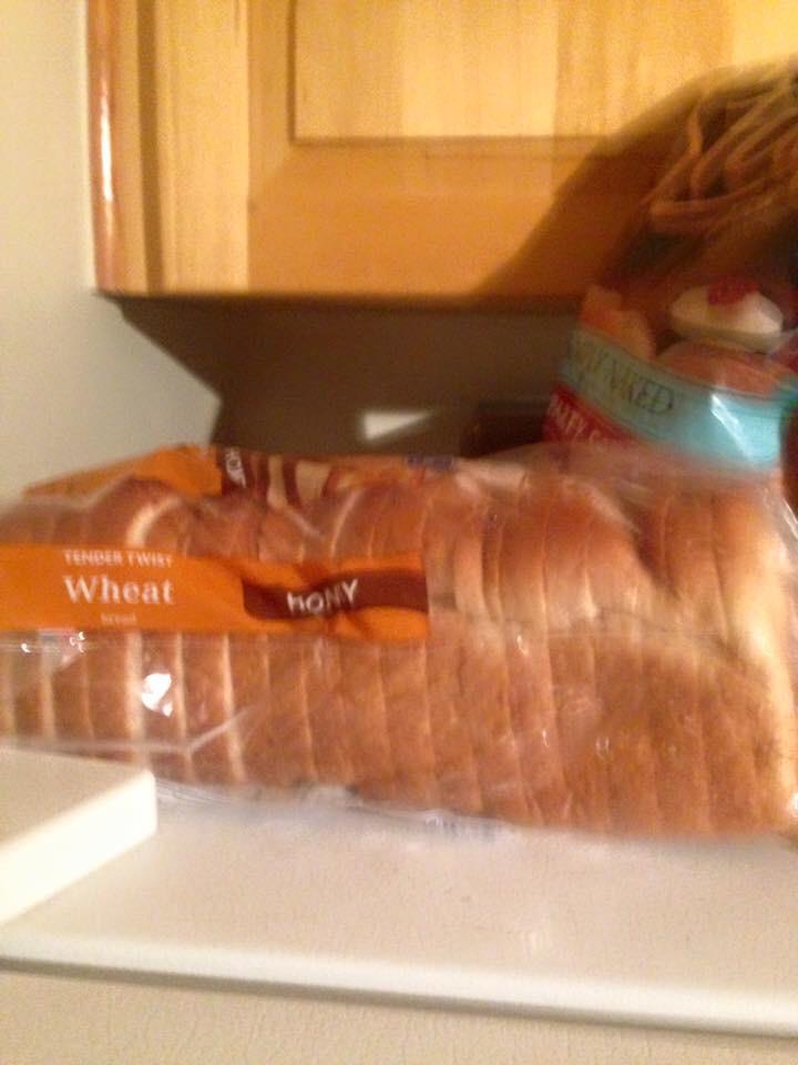 Newmi10's tweet photo. My new pillow! #breadaspillows http://t.co/mh9Nby5Ljx
