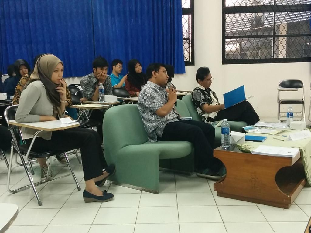 exploscience's tweet photo. Sesi tanya jawab dari dewan juri nih untuk kelompok terakhir :) #EXPLO2015 @bemgipb @kabarKAMPUScom http://t.co/Lhaa95TfCf