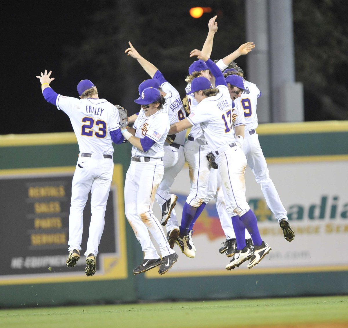 LSUbaseball's tweet image. TIGERS TAKE THE SERIES! That's NINE straight series wins over Mississippi State. 
FINAL: LSU 11, MSU 4